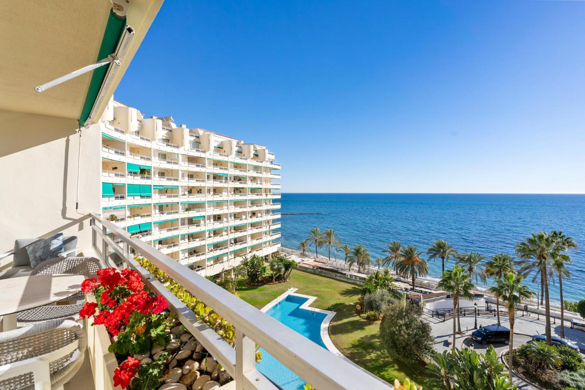 Beach Front Apartment With Pool Marbella Esterno foto