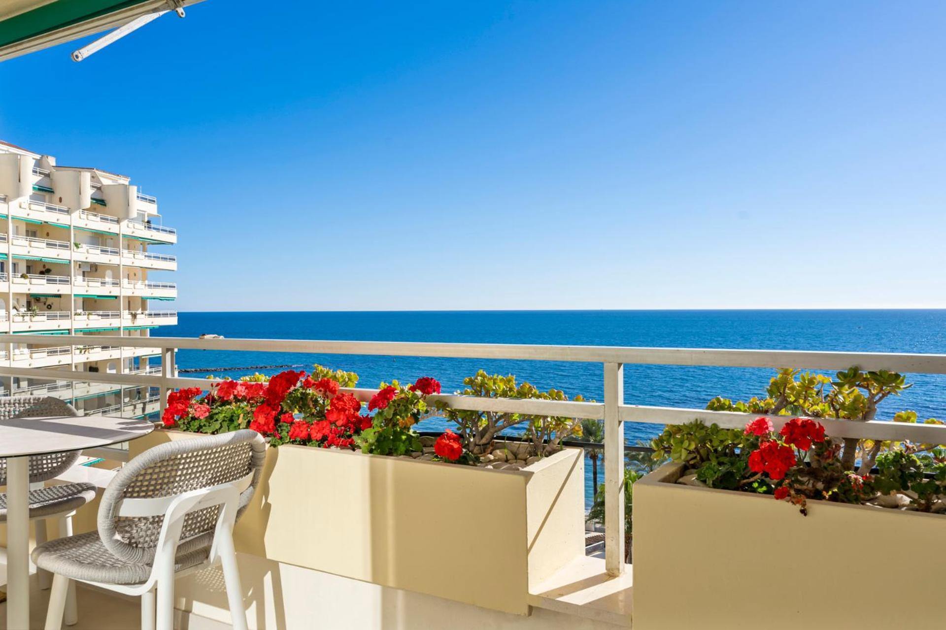 Beach Front Apartment With Pool Marbella Esterno foto